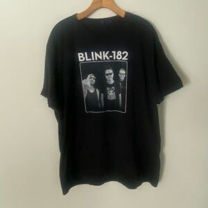 Blink -182 2016 Tour - Black Graphic T-Shirt